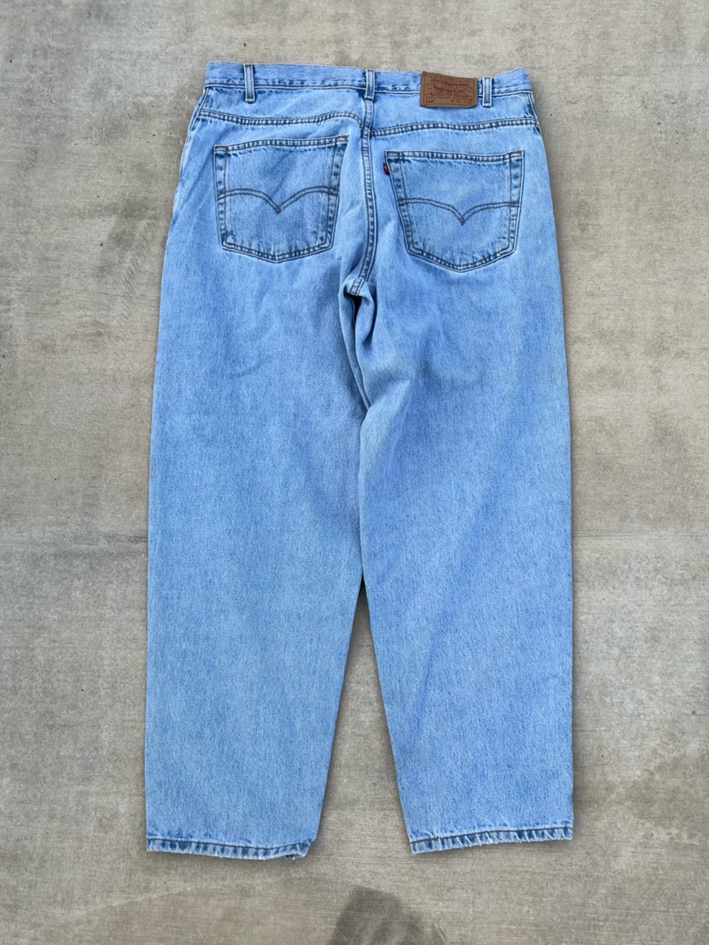 Vintage Y2K Levi's 560 Relaxed Fit Light Blue Jeans size 38x30